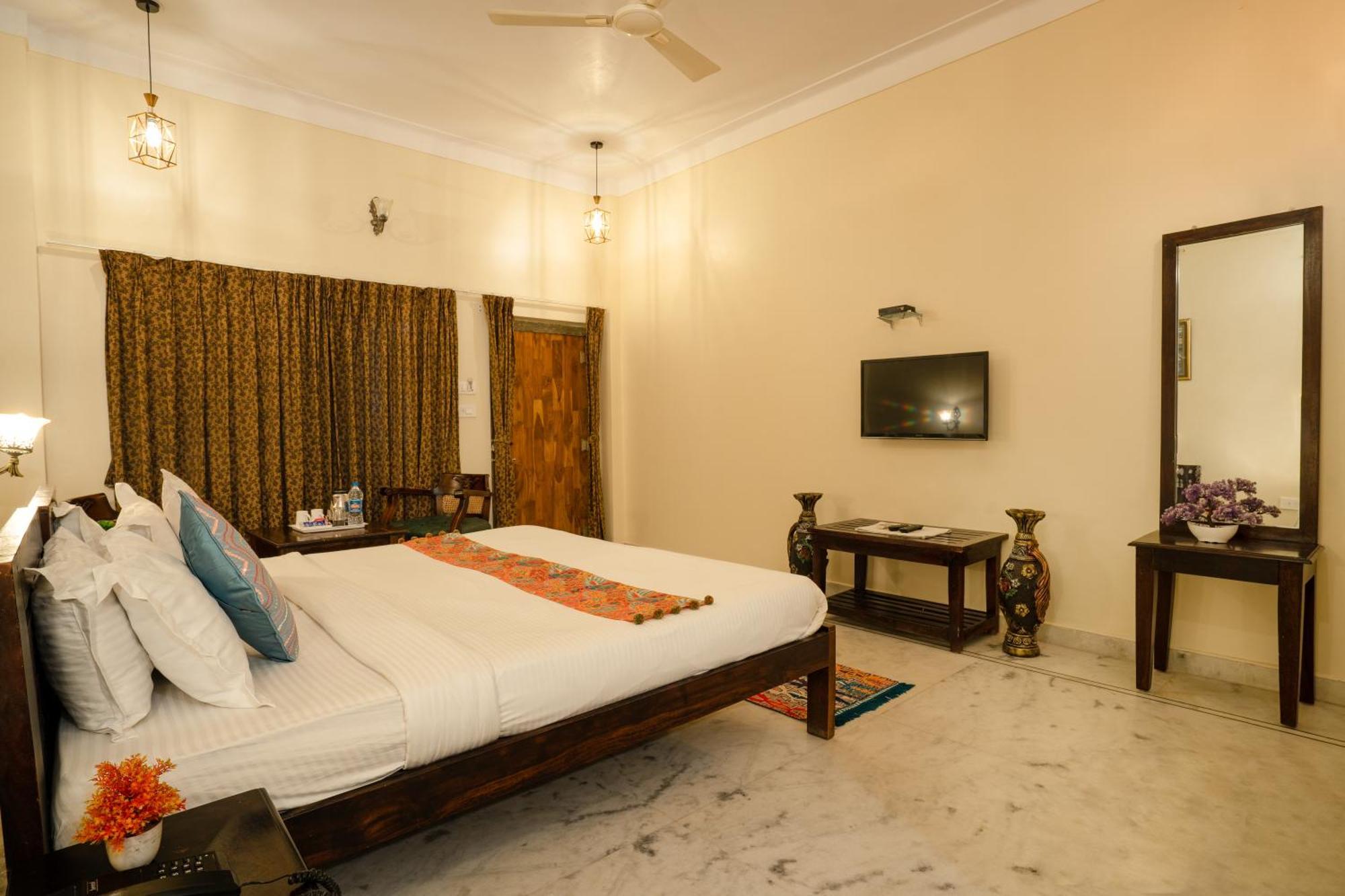 Tripli Hotels Shiv Villas Udaipur Exterior foto